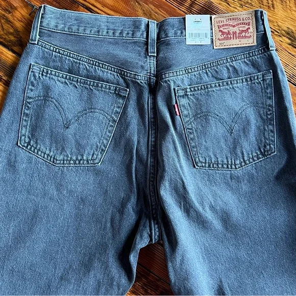 Levi’s faded black 501 cropped jeans - Picture 8 of 9